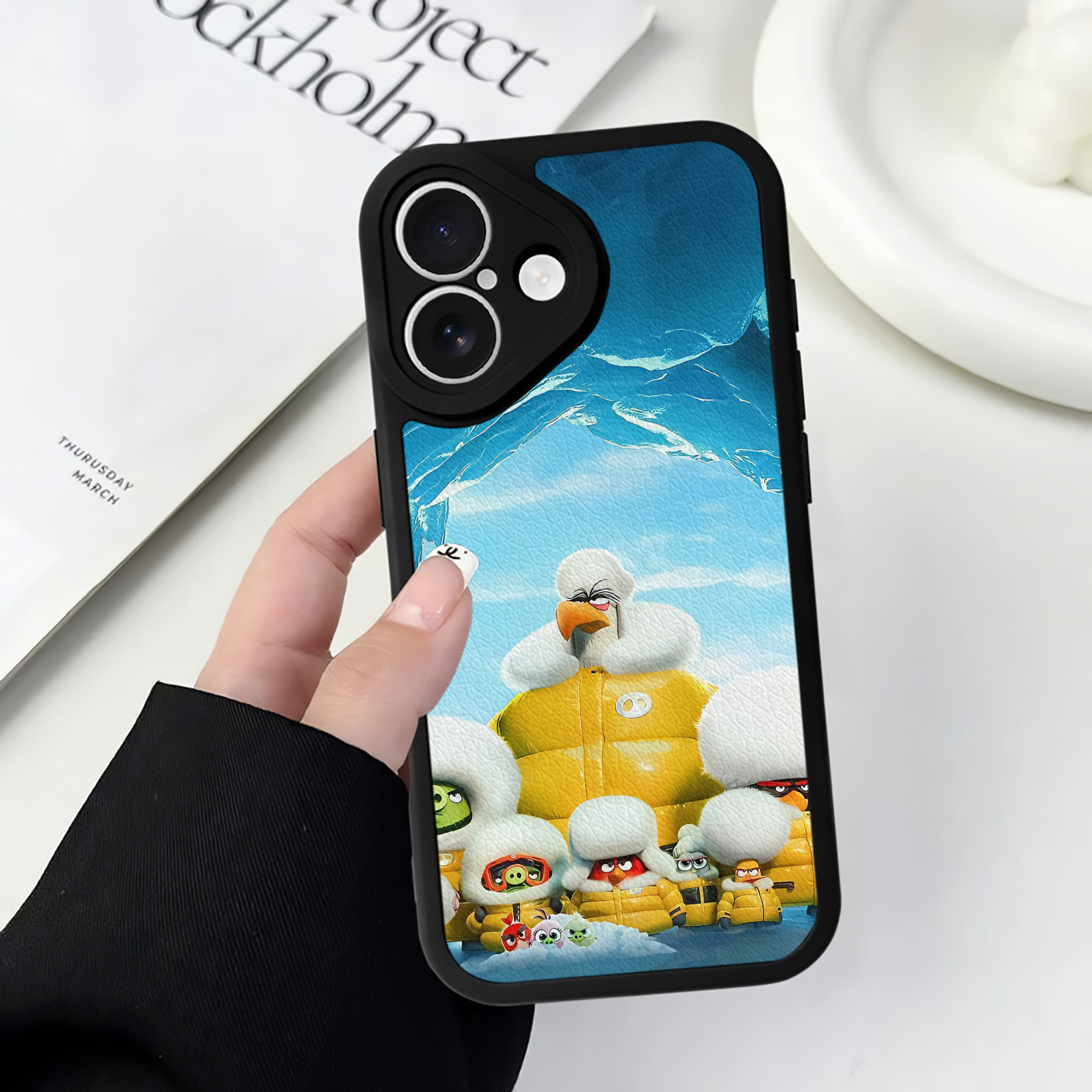 （画像用） Angry Birds アングリーバード 【iPhone 16シリーズ対応】シリコンスマホケース（レザー調） 材質：シリコン